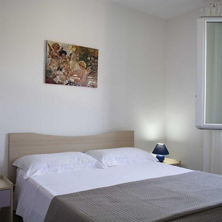 Appartamenti In Via Schipa Pescoluse มารินาดิเปสโคลูเซ ภายนอก รูปภาพ